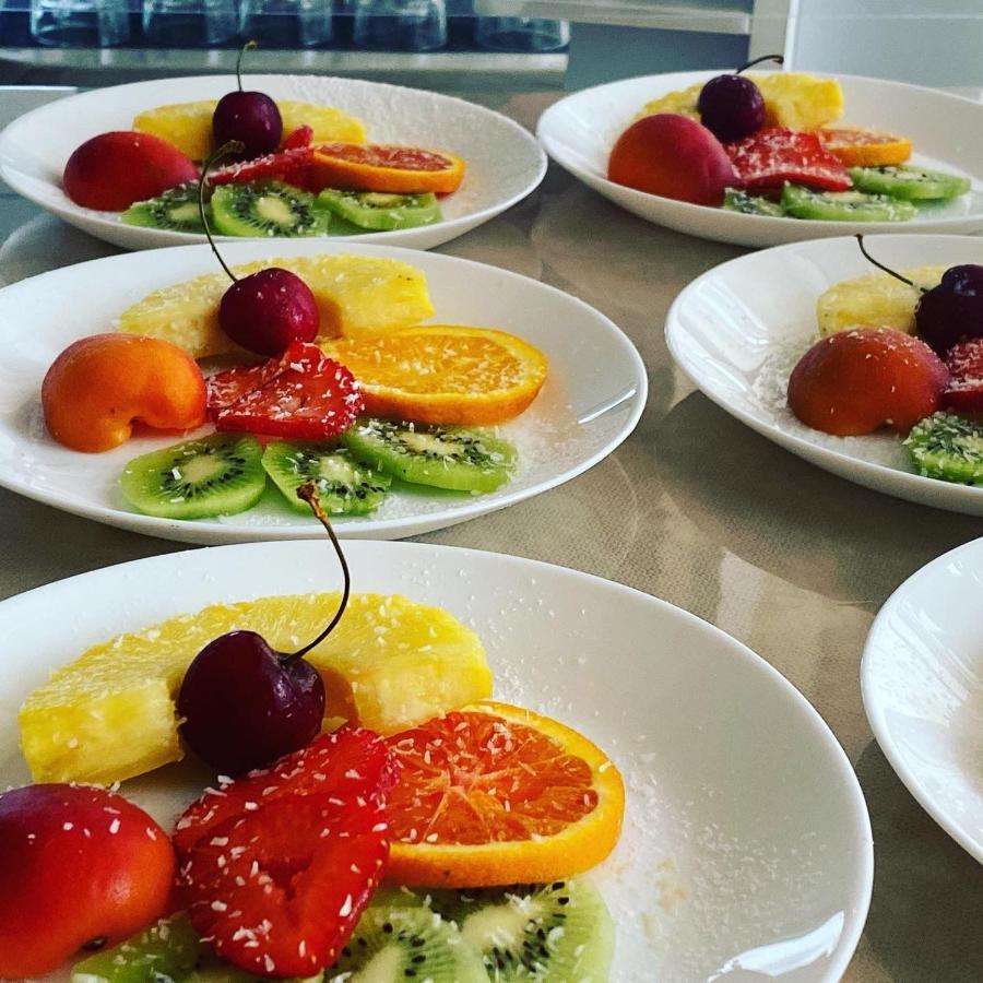 Hotel Levante Convenzionato Oltremare E Italia In Miniatura Riccione Luaran gambar